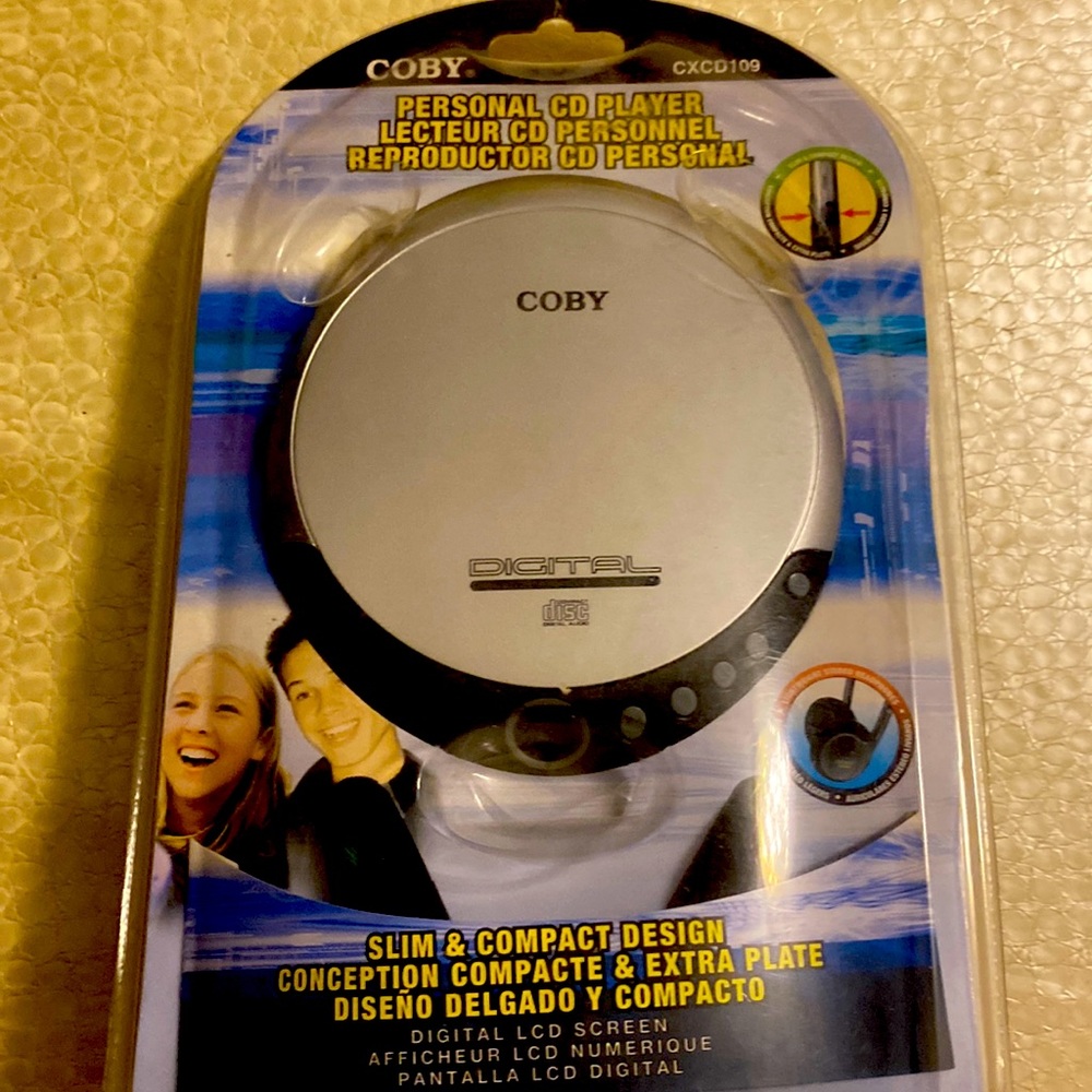COBY cd player VINTAGE!!